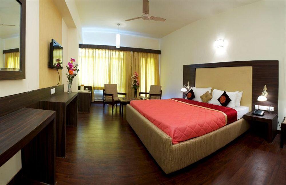 Hotel Mandakini Jaya International Хайдарабад Номер фото