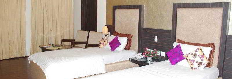 Hotel Mandakini Jaya International Хайдарабад Экстерьер фото